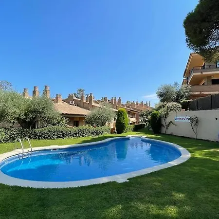 Residencial Bella Donna Lux House, Jacuzzi Y Piscina Privada Сasa de vacaciones Lloret de Mar