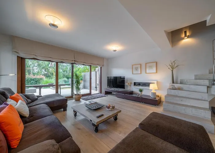 Dom wakacyjny Residencial Bella Donna Lux House, Jacuzzi Y Piscina Privada