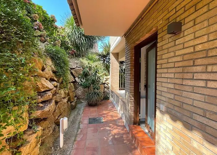 Residencial Bella Donna Lux House, Jacuzzi Y Piscina Privada Ferienhaus Lloret de Mar