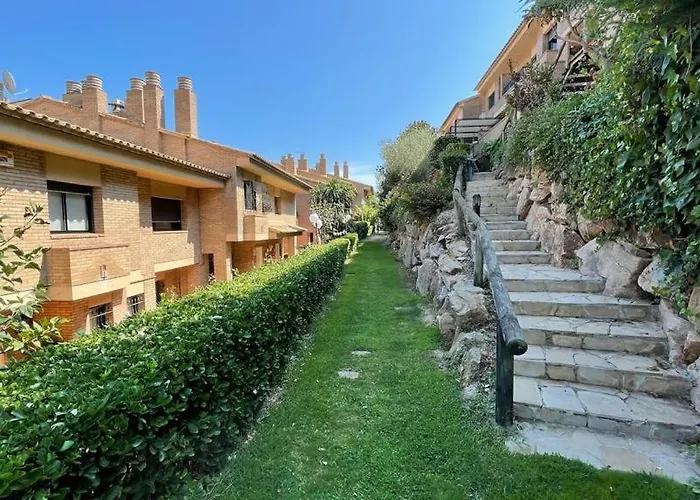 Vakantiehuis Residencial Bella Donna Lux House, Jacuzzi Y Piscina Privada *