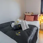 Residencial Bella Donna Lux House, Jacuzzi Y Piscina Privada * Lloret de Mar