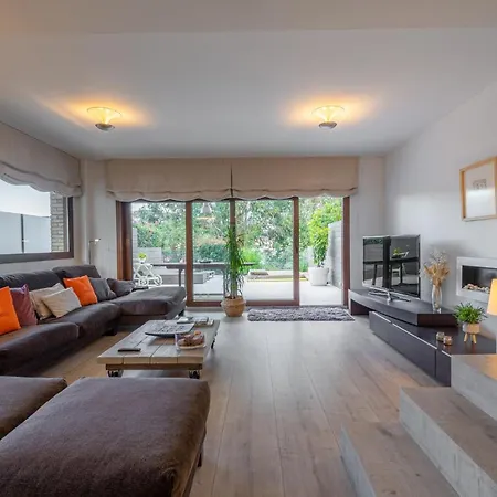 Nyaraló Residencial Bella Donna Lux House, Jacuzzi Y Piscina Privada Lloret de Mar