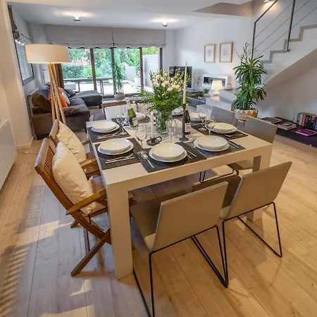 Residencial Bella Donna Lux House, Jacuzzi Y Piscina Privada Nyaraló Lloret de Mar